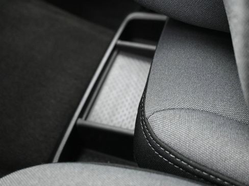 Used 2021 RAM 1500 Big Horn image 18