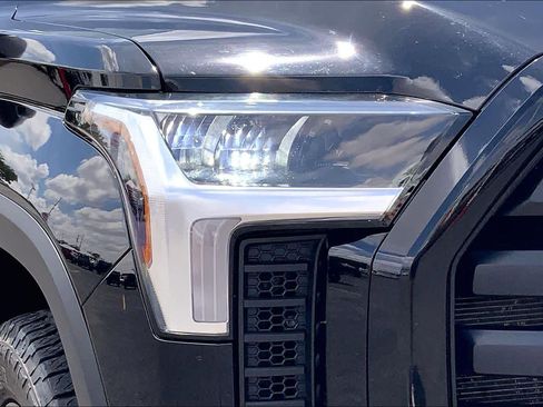Used 2023 Toyota Tundra SR5 w/ SR5 Convenience Package AWD/4WD image 27