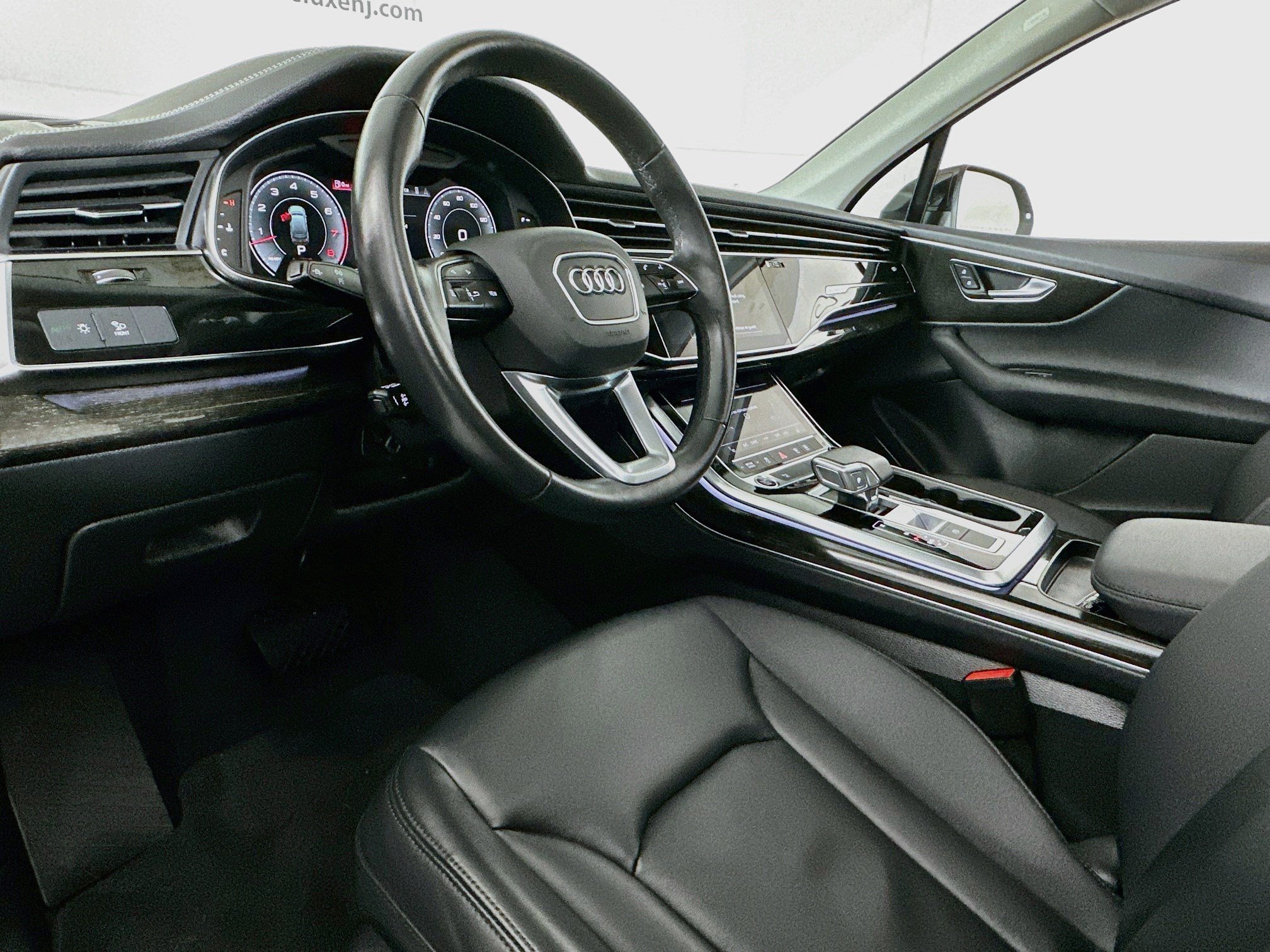 Used 2023 Audi Q7 3.0T Premium w/ Convenience Package AWD/4WD image 7