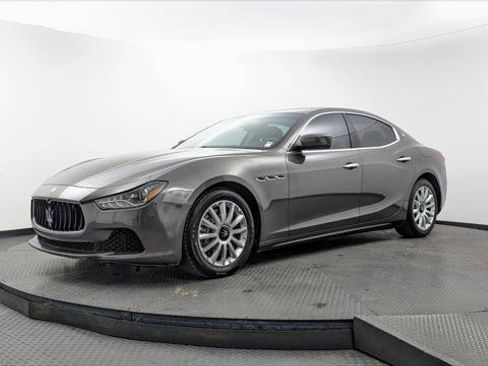 Used 2015 Maserati Ghibli RWD image 2