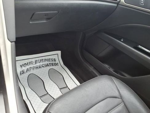 Used 2014 Ford Fusion SE w/ Equipment Group 502A FWD image 28