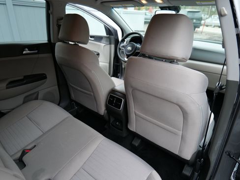 Used 2019 Kia Sportage LX w/ LX Popular Package image 43