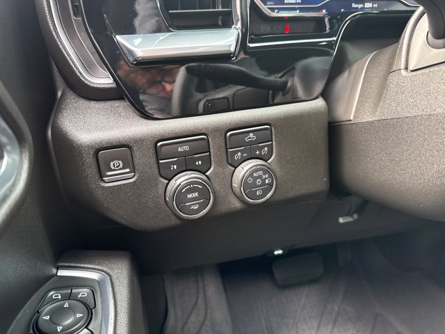 Certified 2023 Chevrolet Silverado 1500 RST w/ Rally Edition AWD/4WD image 22