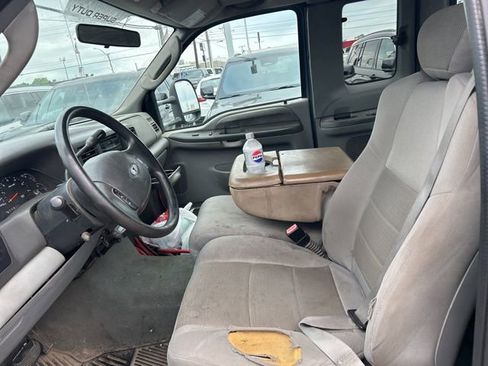 Used 2004 Ford F250 XL RWD image 9