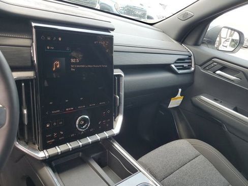 New 2026 GMC Acadia Elevation FWD image 26