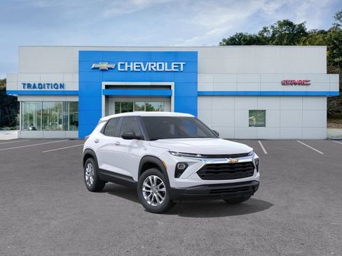 New 2026 Chevrolet TrailBlazer LS w/ LS Convenience Package AWD/4WD image 1