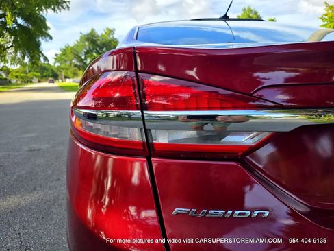 Used 2017 Ford Fusion SE image 42
