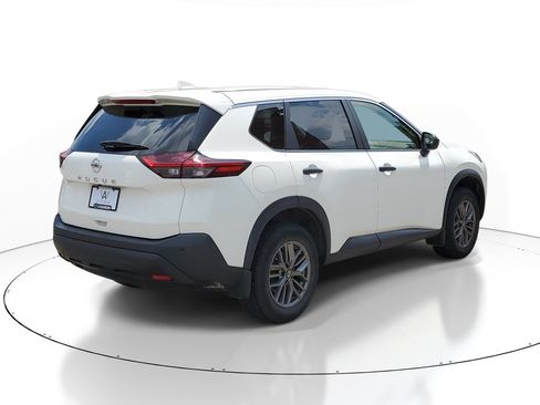 Used 2021 Nissan Rogue S FWD image 4
