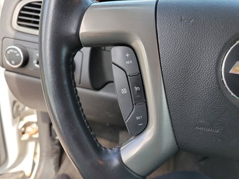 Used 2013 Chevrolet Suburban LS AWD/4WD image 10