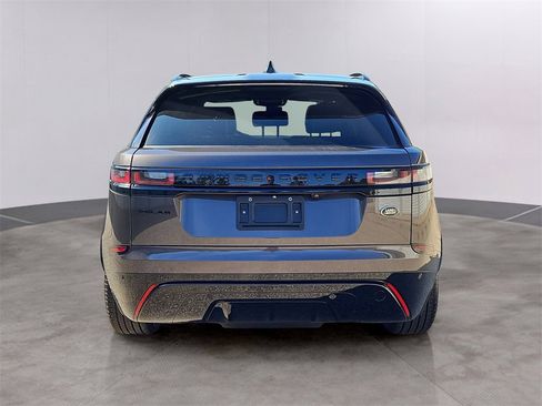 Used 2023 Land Rover Range Rover Velar R-Dynamic S image 5