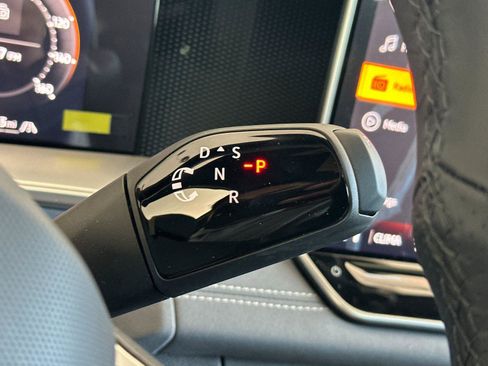 New 2026 Volkswagen Tiguan SE R-Line AWD/4WD image 20