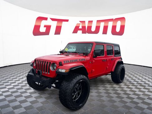 Used 2019 Jeep Wrangler Unlimited Sahara w/ Uconnect 4C Nav & Sound Group image 3