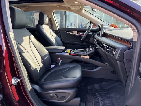 Used 2023 Lincoln Nautilus Reserve w/ Equipment Group 201A image 31