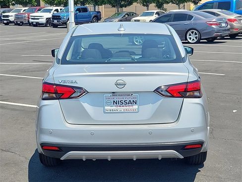 New 2025 Nissan Versa SV w/ Trunk Package image 4