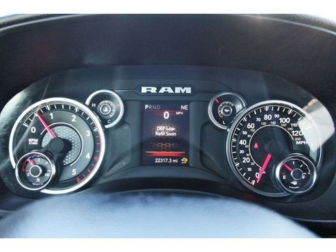 Used 2024 RAM 3500 Big Horn w/ Night Edition AWD/4WD image 18