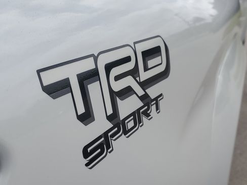 Used 2025 Toyota Tacoma TRD Sport RWD image 12