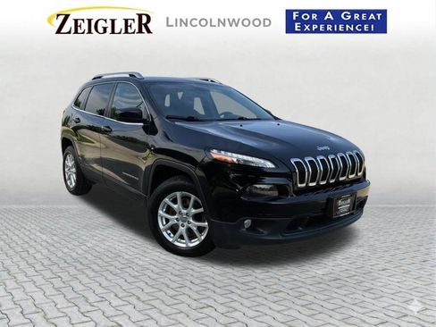 Used 2015 Jeep Cherokee Latitude w/ Cold Weather Group AWD/4WD image 1