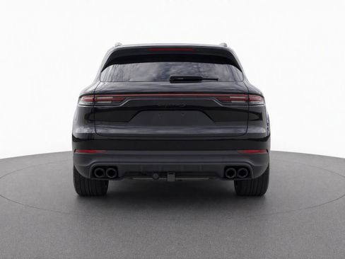 Certified 2022 Porsche Cayenne S AWD/4WD image 7