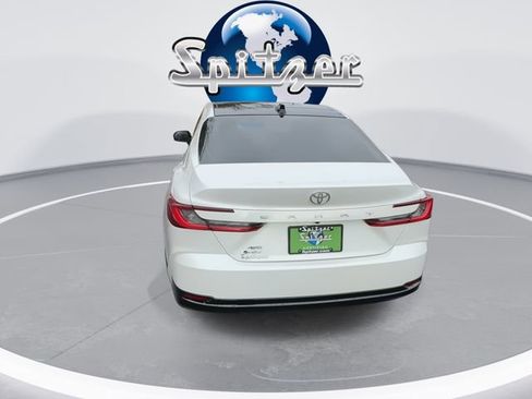 Used 2025 Toyota Camry XLE image 8