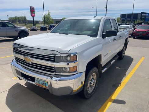 Used 2015 Chevrolet Silverado 2500 LT AWD/4WD image 2
