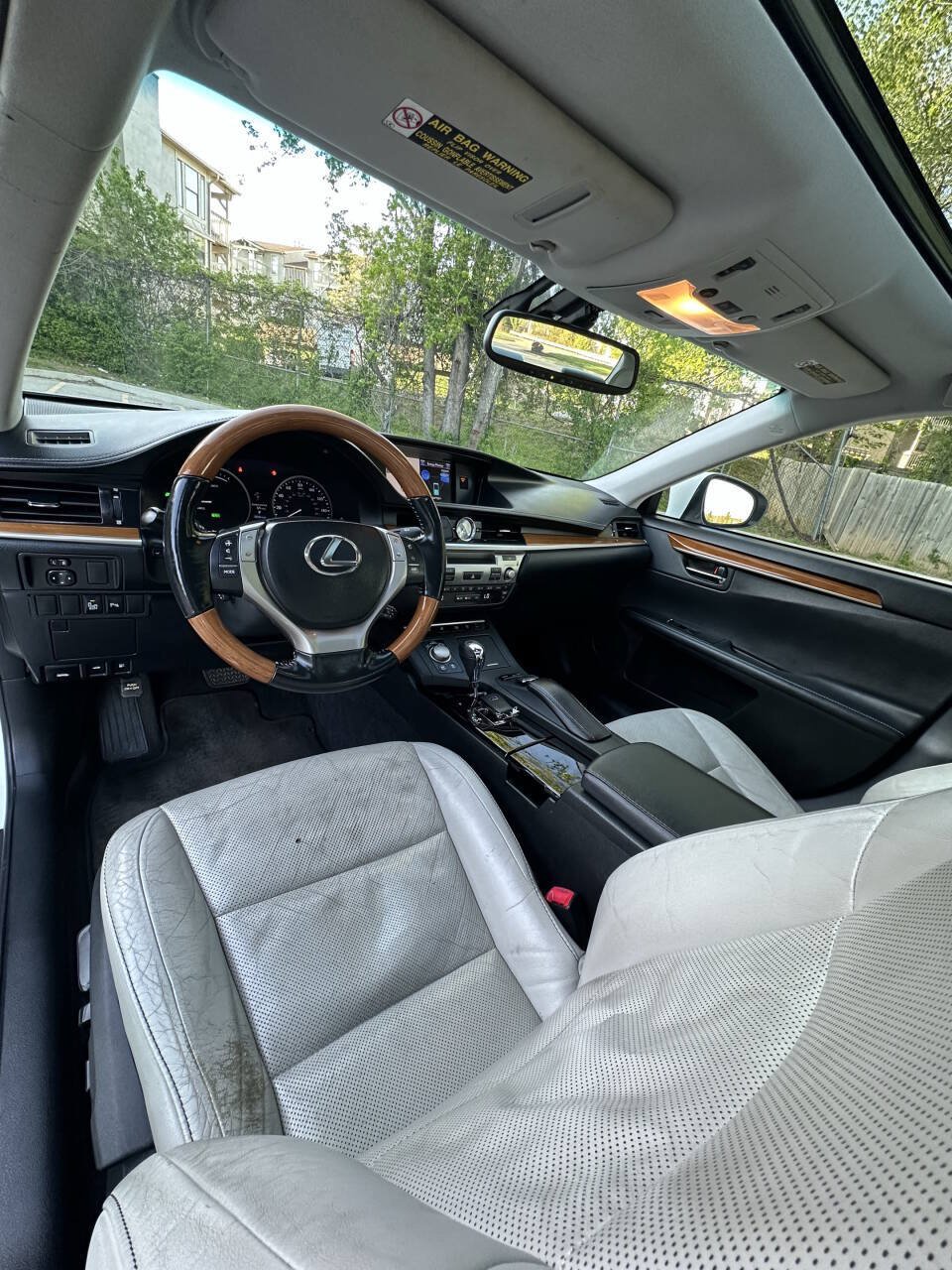 Used 2013 Lexus ES 300h w/ Luxury Pkg FWD image 8