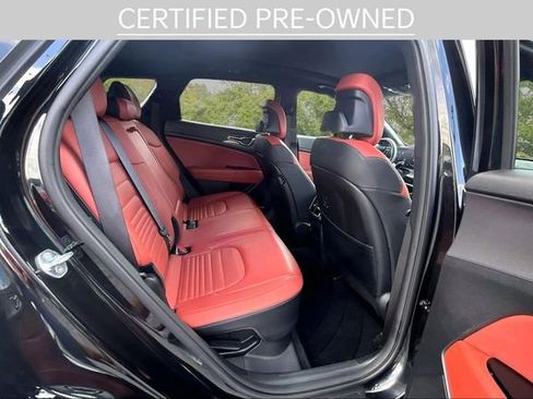 Certified 2023 Kia Sportage SX Prestige AWD/4WD image 25