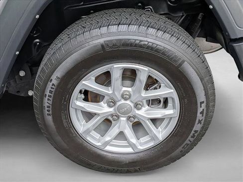 Used 2023 Jeep Wrangler Sport S image 23