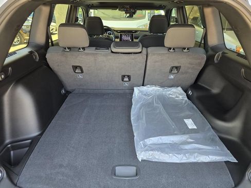New 2026 Jeep Grand Cherokee Laredo X RWD image 14