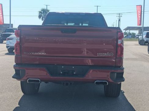 Used 2023 Chevrolet Silverado 1500 High Country w/ High Country Premium Package AWD/4WD image 4