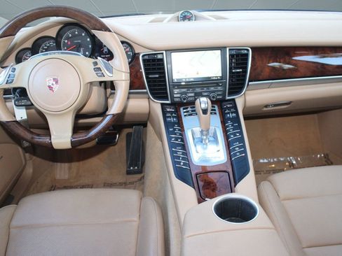 Used 2013 Porsche Panamera Platinum Edition image 28