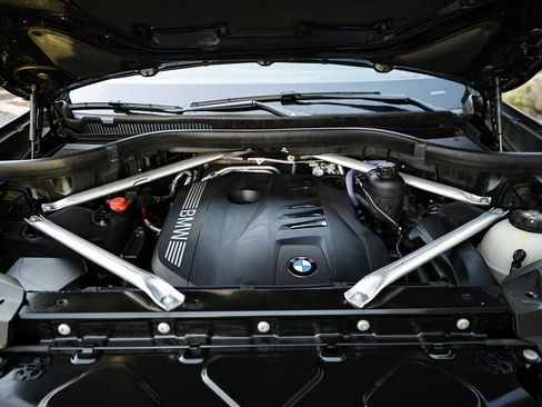 Certified 2024 BMW X7 xDrive40i image 30