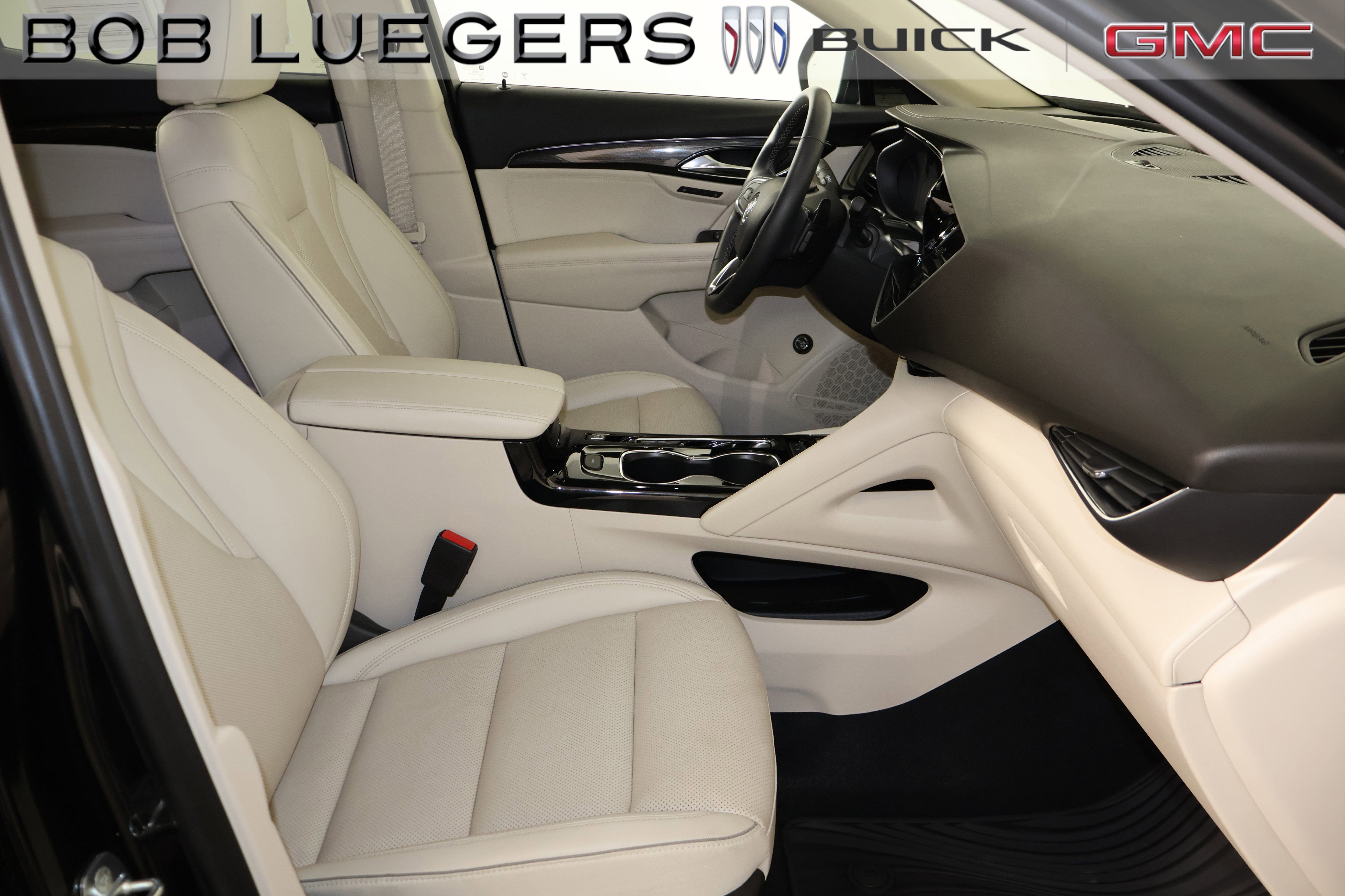 Certified 2022 Buick Envision Essence w/ Safety Package AWD/4WD image 18