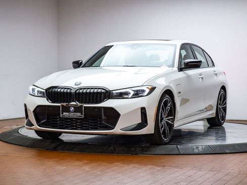 Certified 2023 BMW 330e w/ M Sport Package image 1