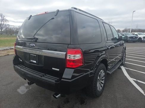 Used 2017 Ford Expedition XLT image 9