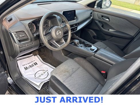 Certified 2023 Nissan Rogue SV image 9