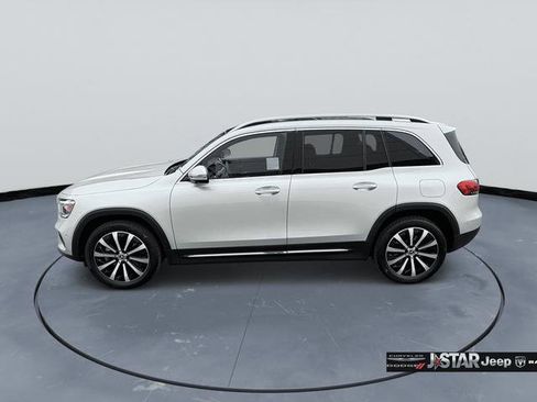Used 2022 Mercedes-Benz GLB 250 4MATIC w/ Premium Package Lite image 7