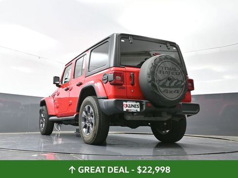 Used 2018 Jeep Wrangler Unlimited Sahara w/ Dual Top Group image 57