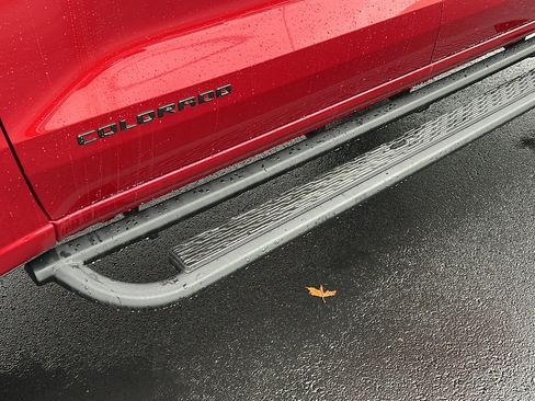 Certified 2024 Chevrolet Colorado Z71 w/ Z71 Convenience Package 2 image 11