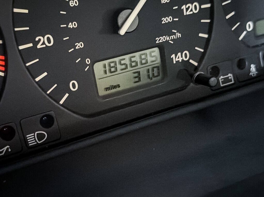 Used 1999 Volkswagen Eurovan GLS FWD image 21