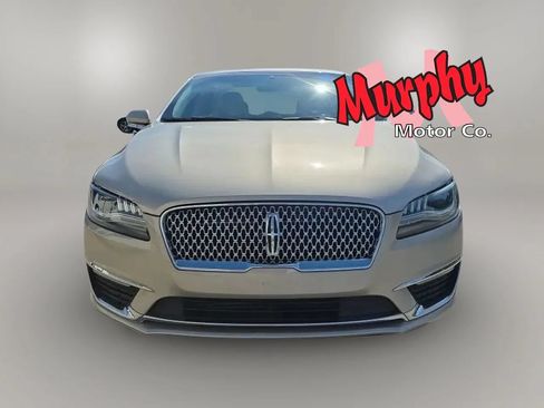 Used 2017 Lincoln MKZ Reserve FWD image 4
