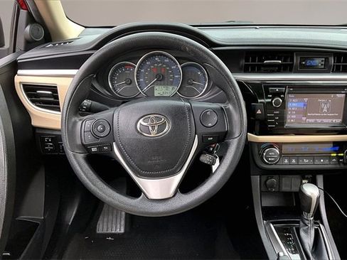 Used 2016 Toyota Corolla L image 8