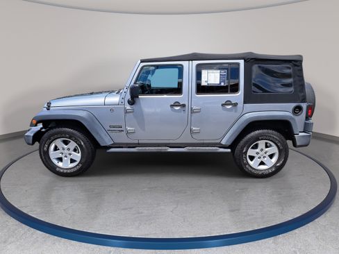 Used 2018 Jeep Wrangler Unlimited Sport S AWD/4WD image 8