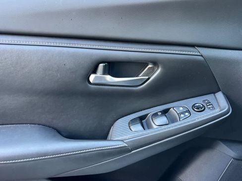 Used 2022 Nissan Sentra SV image 15