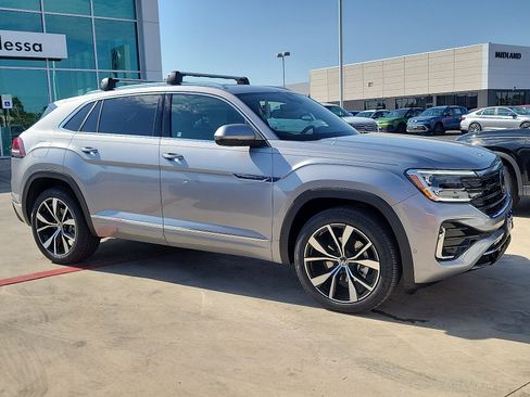 New 2026 Volkswagen Atlas Cross Sport SEL Premium R-Line image 8