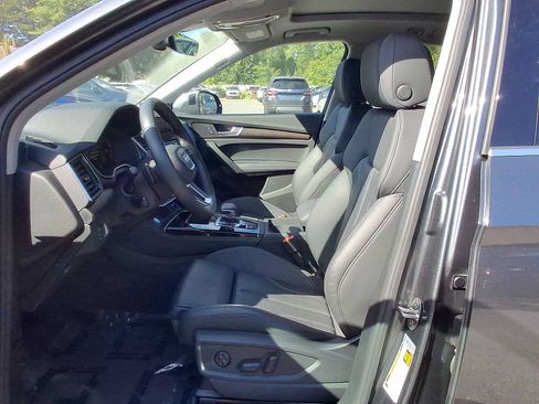Used 2024 Audi Q5 e Premium Plus w/ Premium Plus Package AWD/4WD image 17