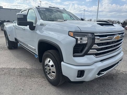 New 2026 Chevrolet Silverado 3500 High Country image 1