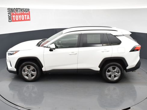 Used 2025 Toyota RAV4 XLE AWD/4WD image 17