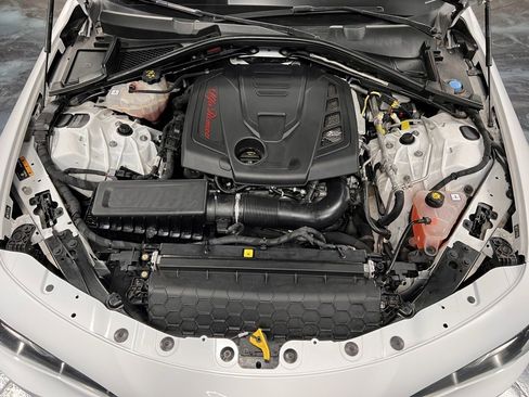 Used 2021 Alfa Romeo Giulia Ti w/ Nero Edizione image 9