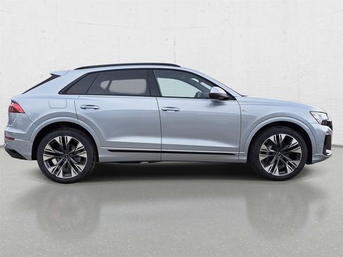 New 2026 Audi Q8 Premium Plus image 4