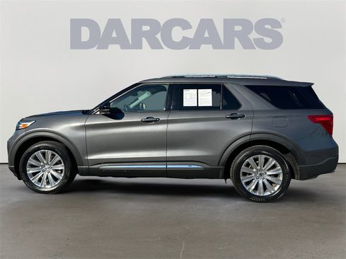 Used 2023 Ford Explorer Limited w/ Limited Technology Package image 4